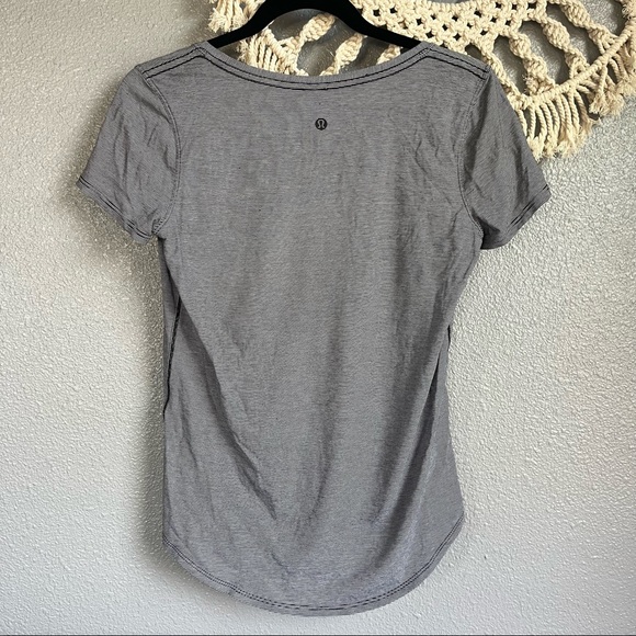 Striped Lululemon V-Neck - Picture 2 of 2